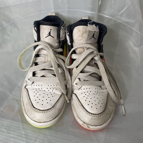 Nike Air Jordan 1 Mid (GS) Composition Notebook  554725-870 Size 12C Boys Youth - Picture 3 of 7